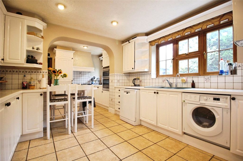Property photo 3 of 19 Picture No. 13