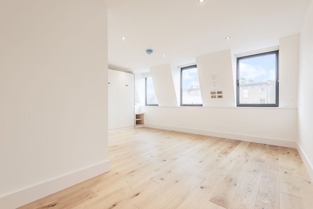 Property photo 2 of 7 636112 (2)
