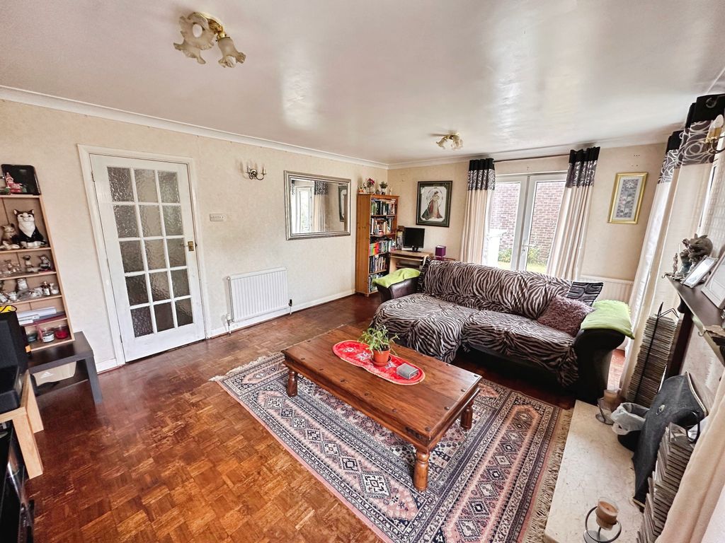 Property photo 3 of 17