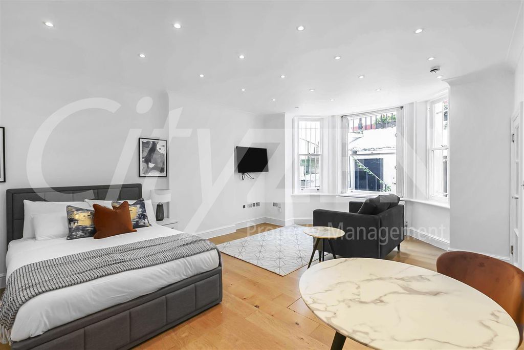 Property photo 1 of 10 Studio Suite