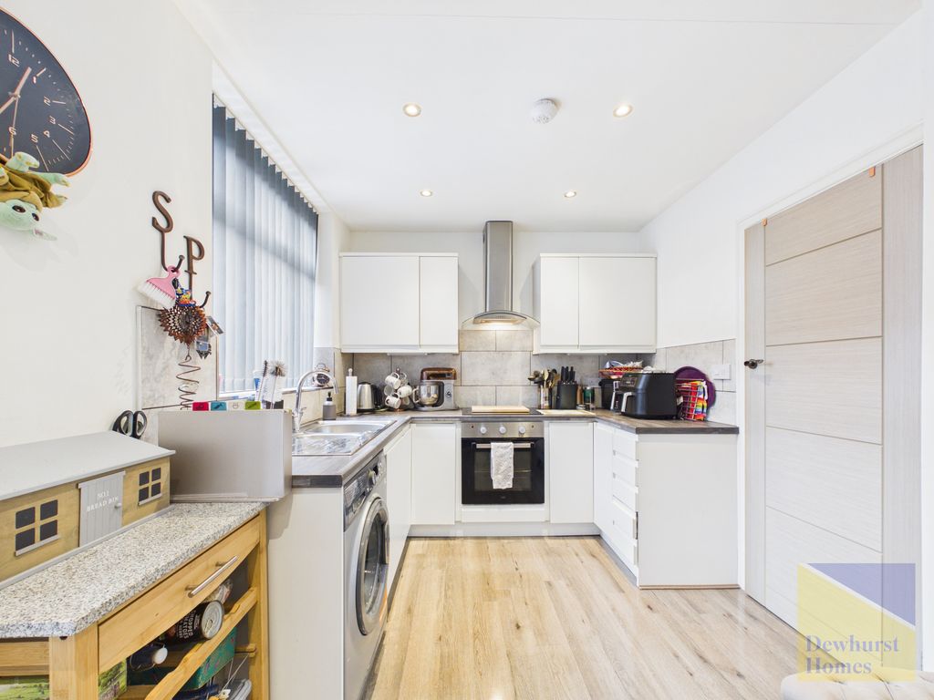 Property photo 3 of 13