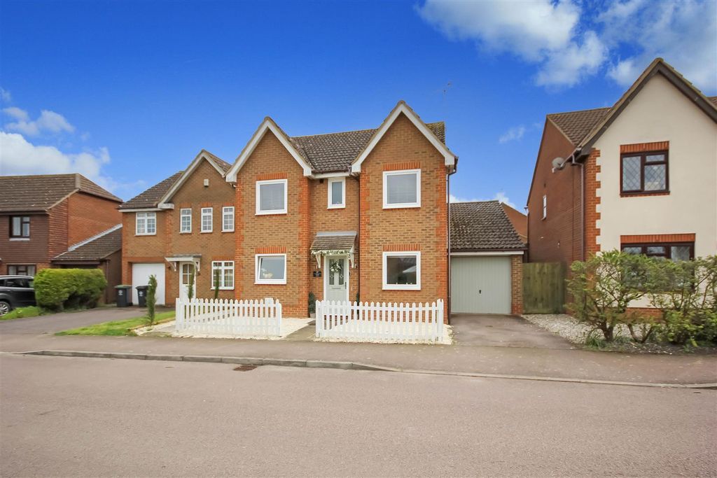 Property photo 1 of 18 Xrijwbsxjkcxzvbusx81Kq.Jpg