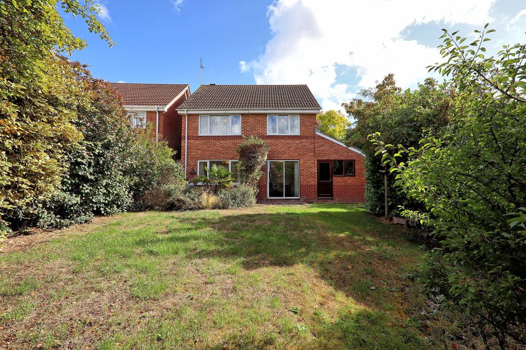 Property photo 1 of 27