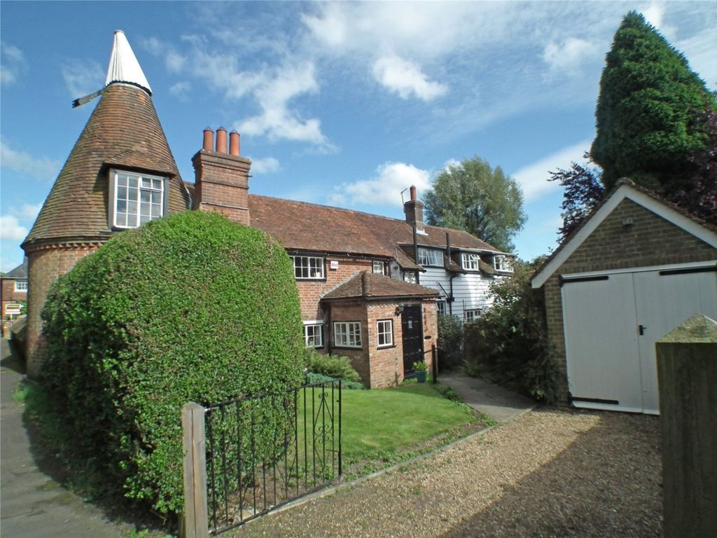 Property photo 1 of 11 Lrg_Front