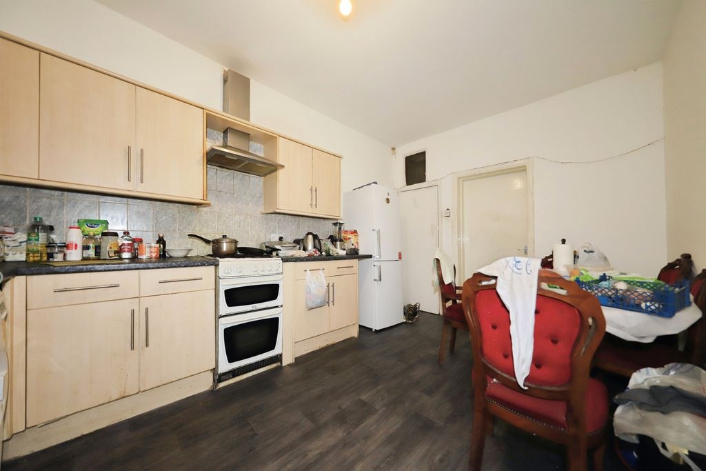 Property photo 2 of 13 Kitchen/ Dining
