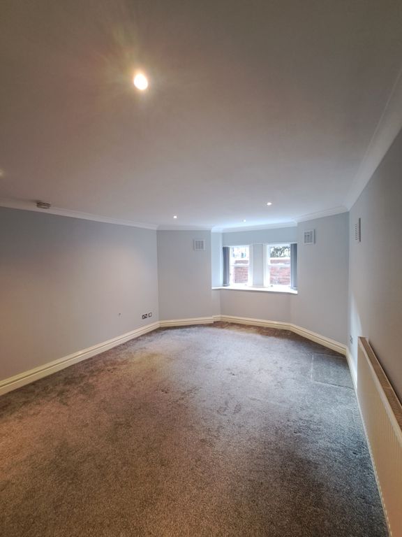 Property photo 3 of 8 Bedroom 1