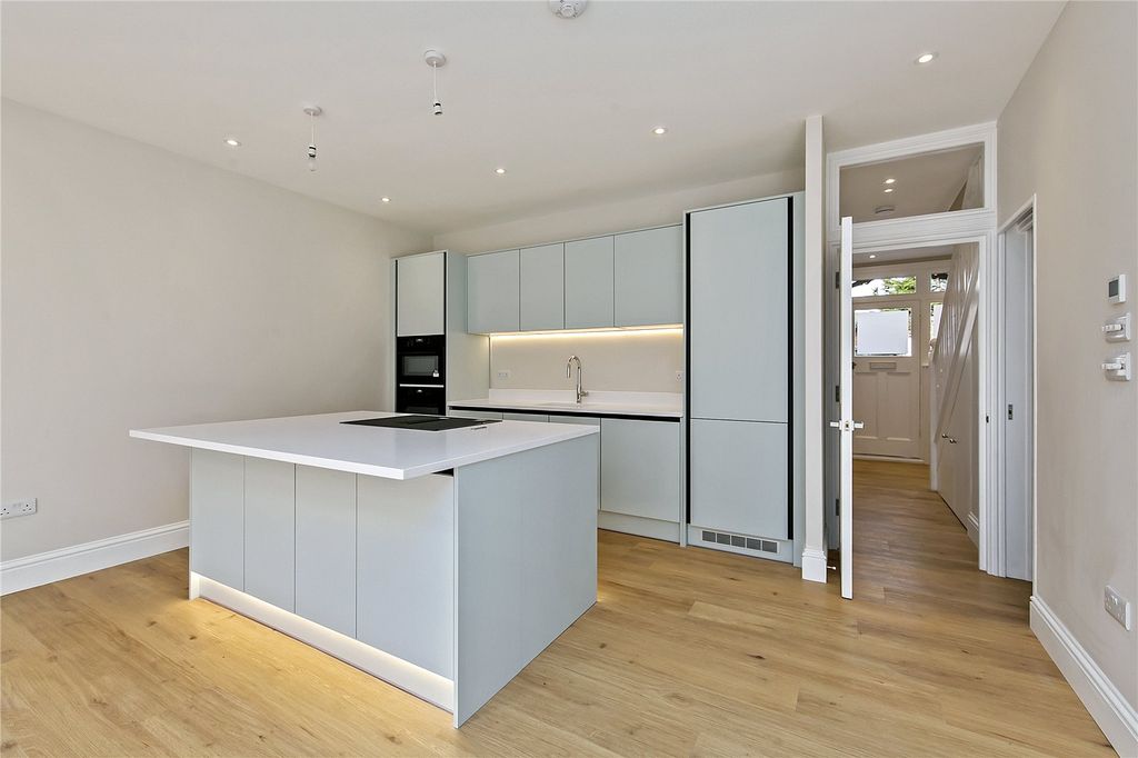 Property photo 3 of 16 Picture No. 07