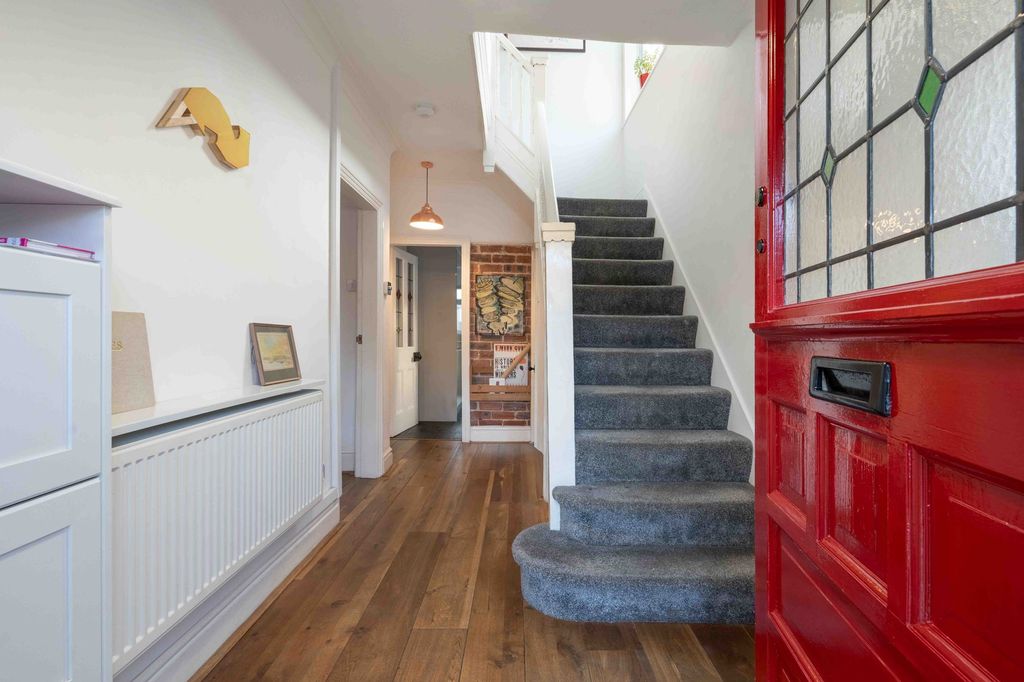 Property photo 3 of 13