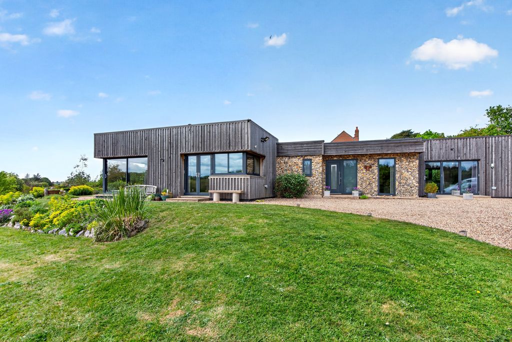 Property photo 1 of 22 Pbox-Img.Jpg