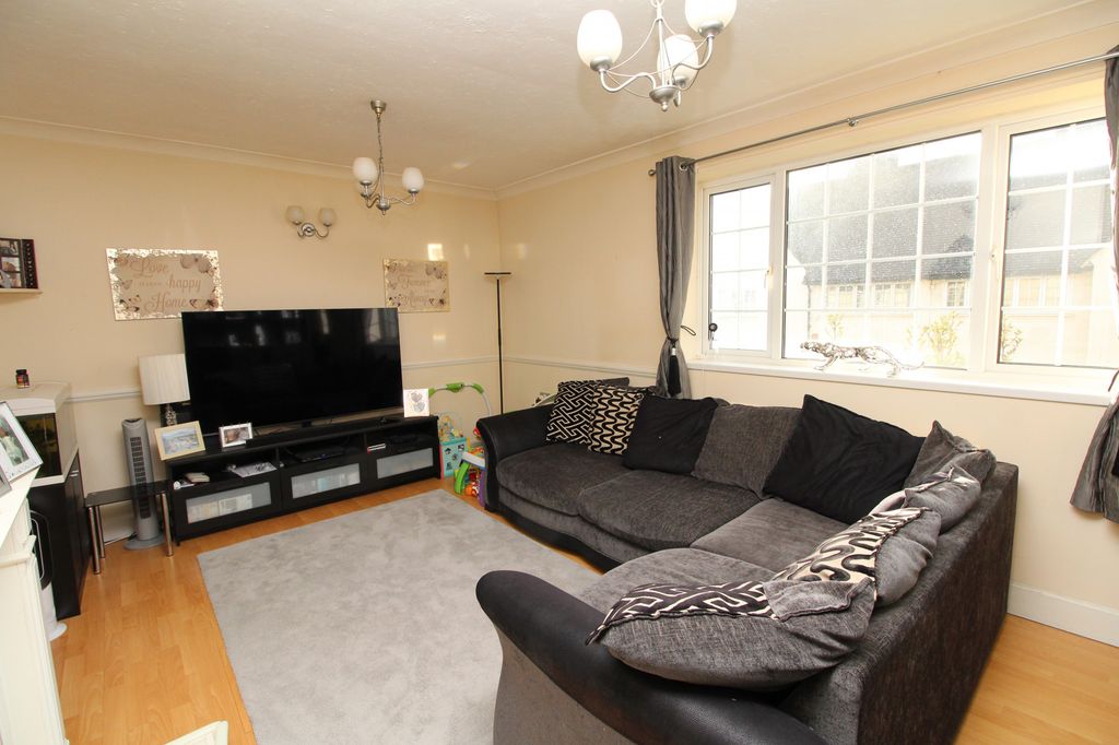 Property photo 2 of 5