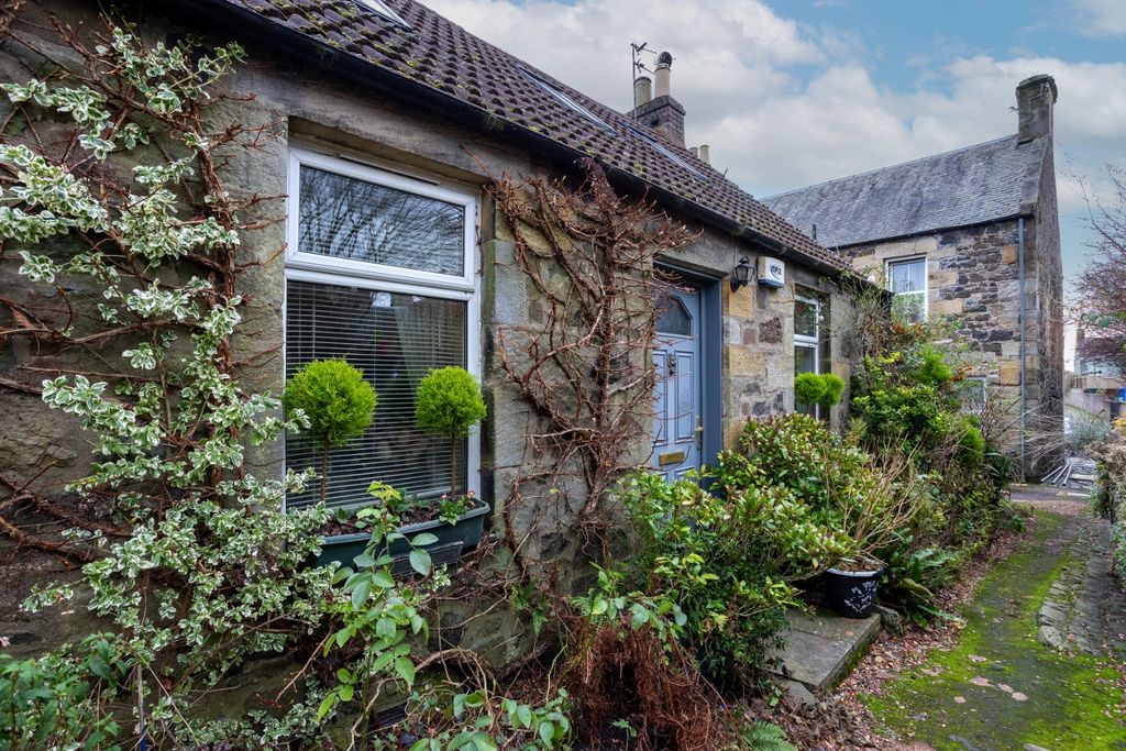 Property photo 1 of 27