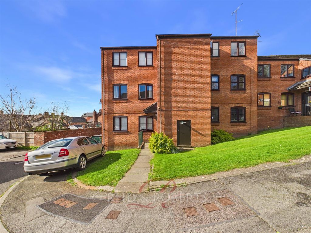 Property photo 2 of 12 Cam05148G0-Pr0152-Still015.Jpg