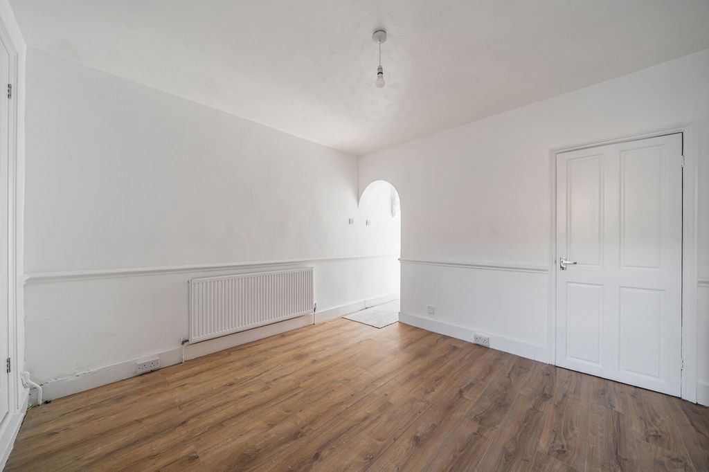 Property photo 3 of 22 1494468-2-6A57Aca...