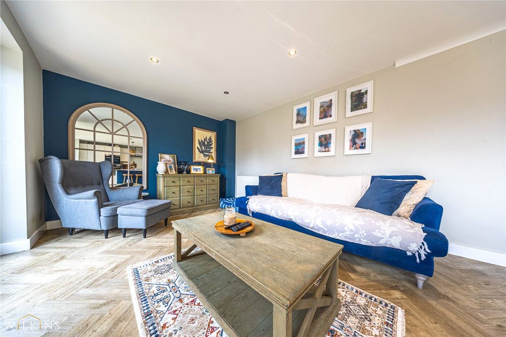 Property photo 3 of 50 Picture No. 11