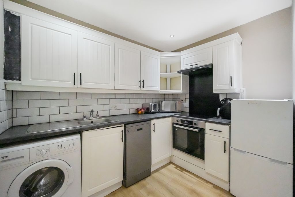 Property photo 3 of 10 Property Image 3