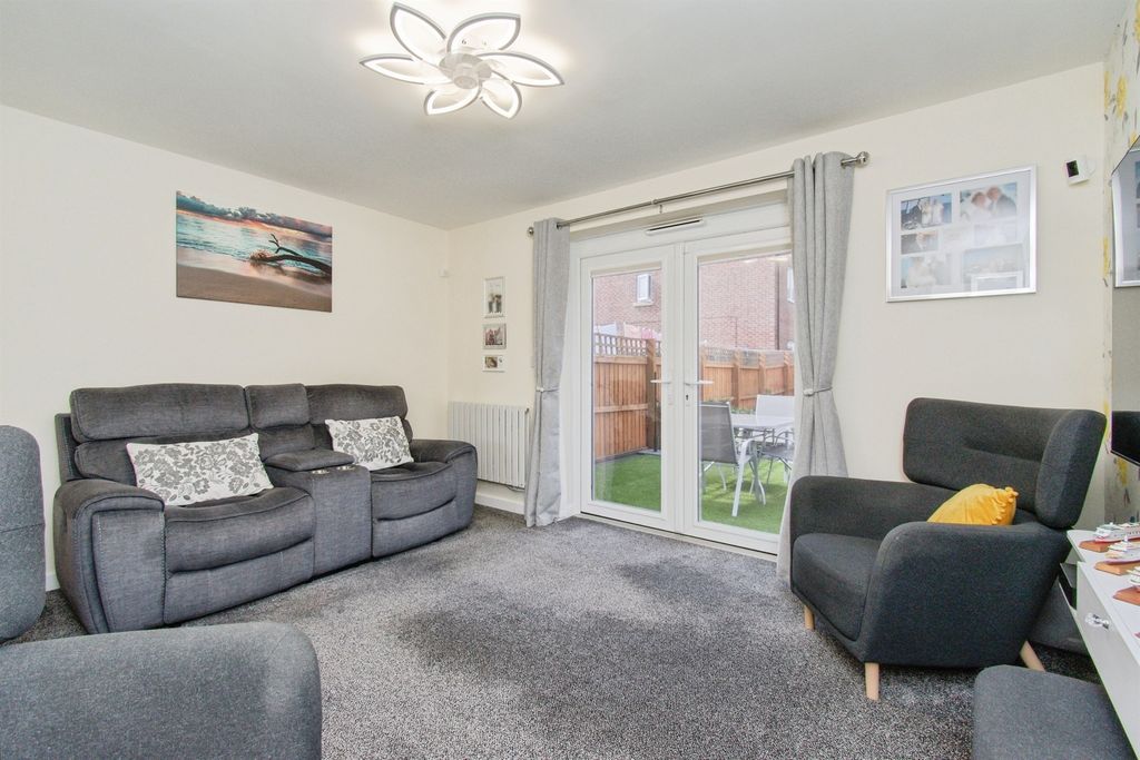 Property photo 2 of 14