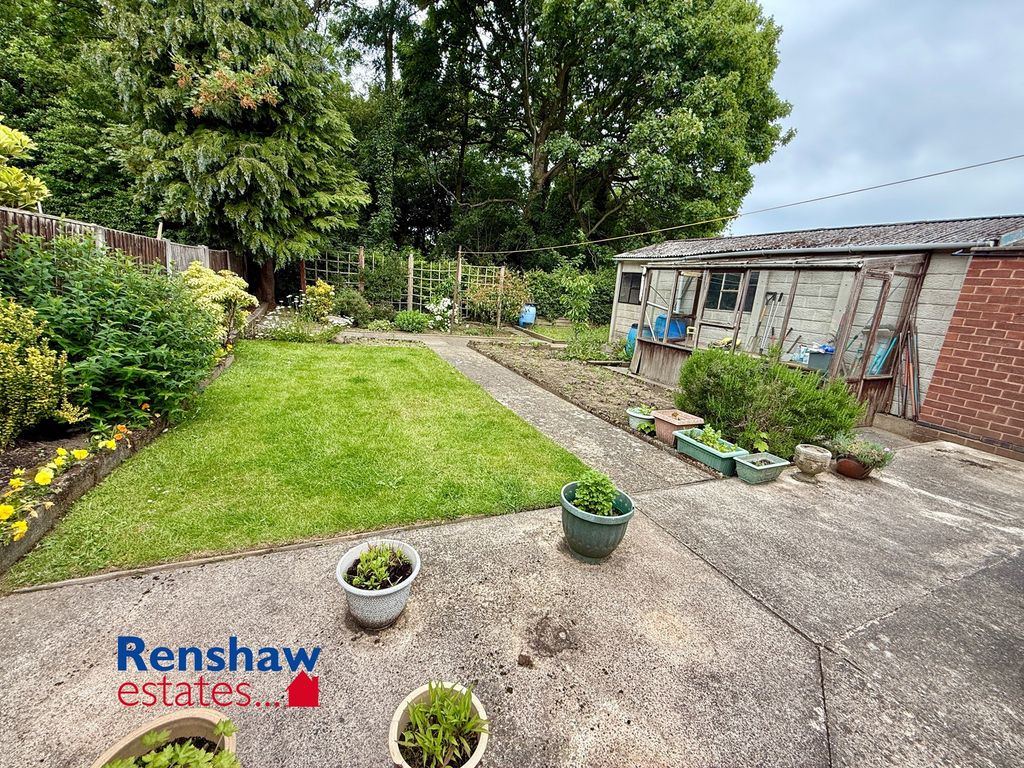 Property photo 2 of 15 R (1)