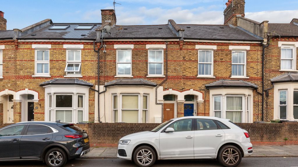 Property photo 1 of 21 Flats A And B, 229 Milkwood Road, Herne Hill, London, Se24 0Je