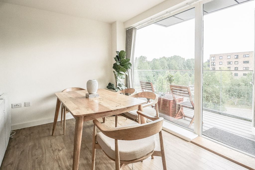 Property photo 3 of 13 6-6-Img_0416