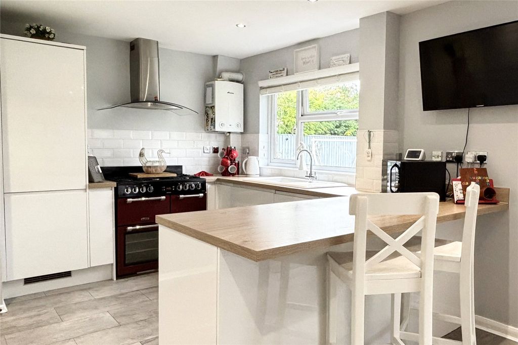 Property photo 3 of 28 Picture No. 22