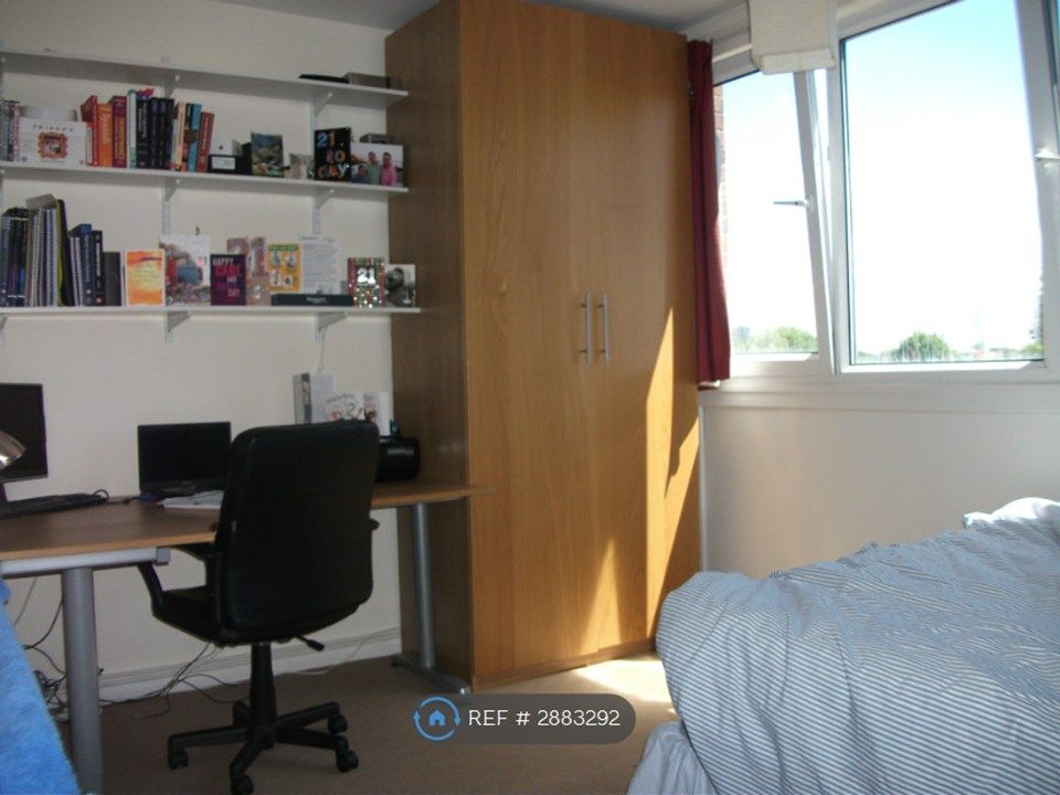 Property photo 3 of 6