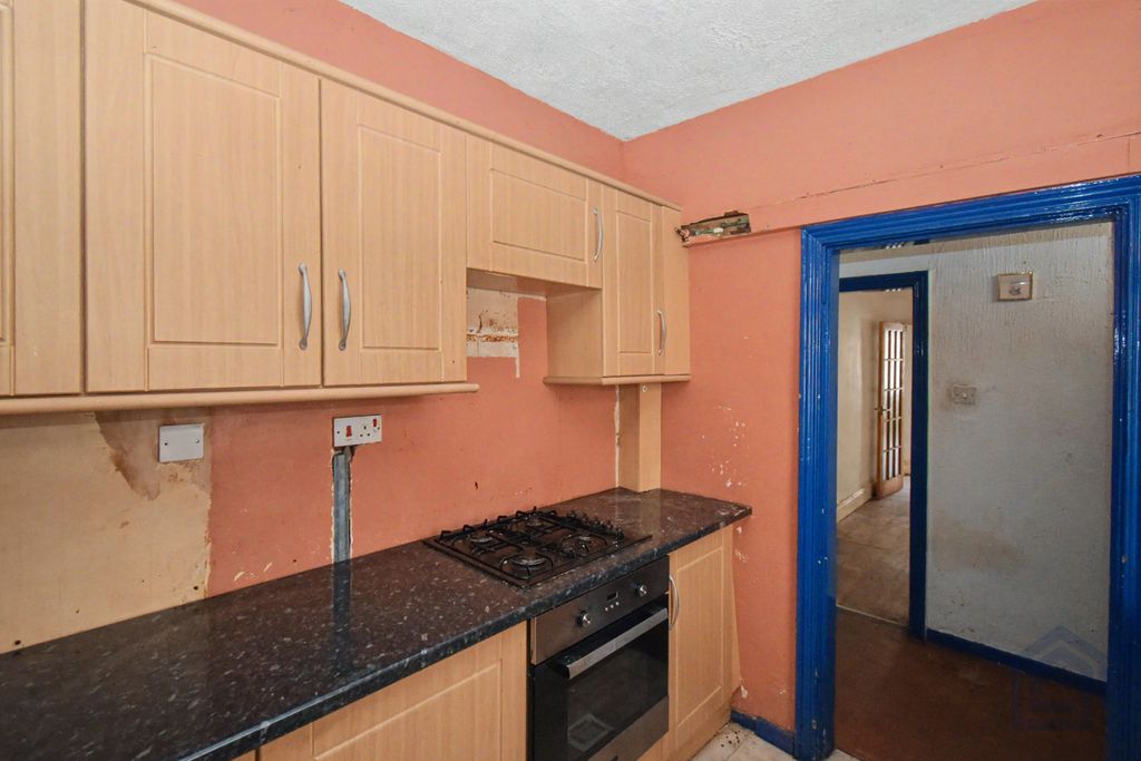 Property photo 3 of 15