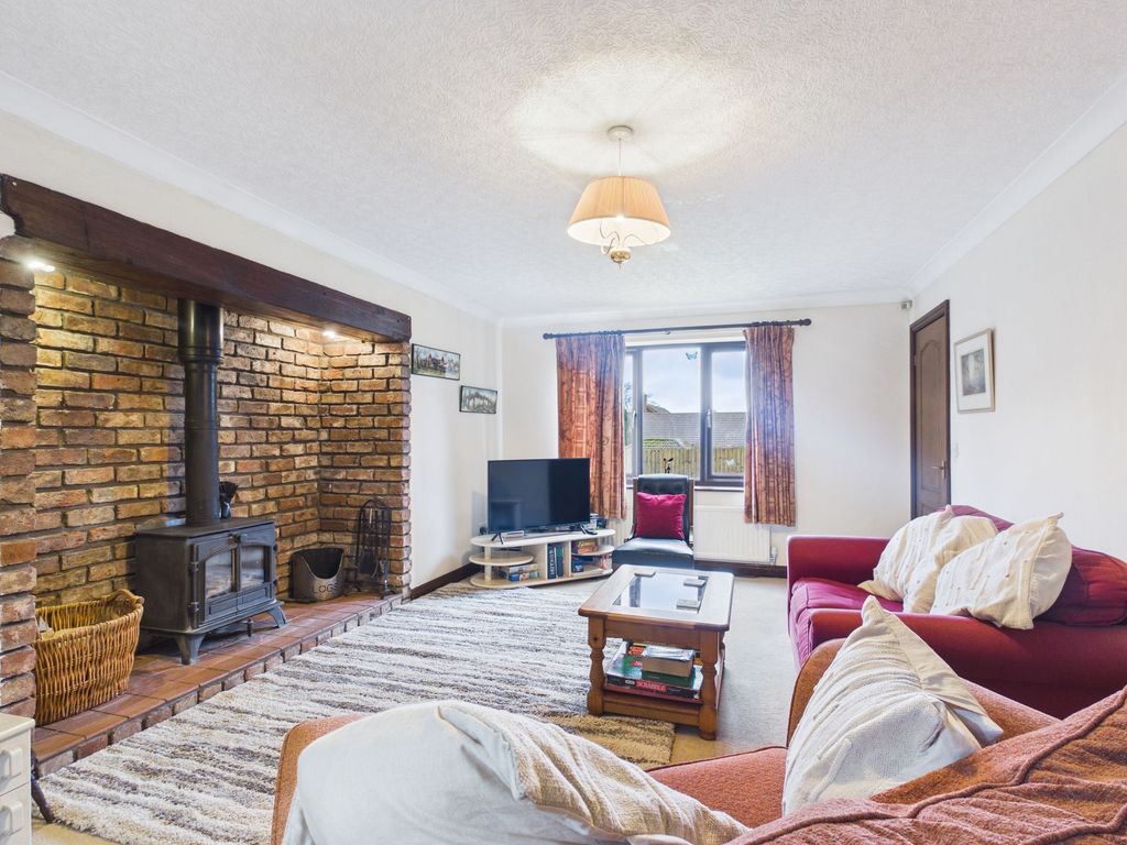 Property photo 2 of 26