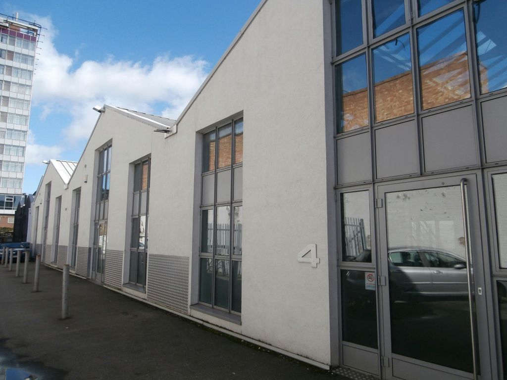 Property photo 3 of 8 P1010013.Jpg