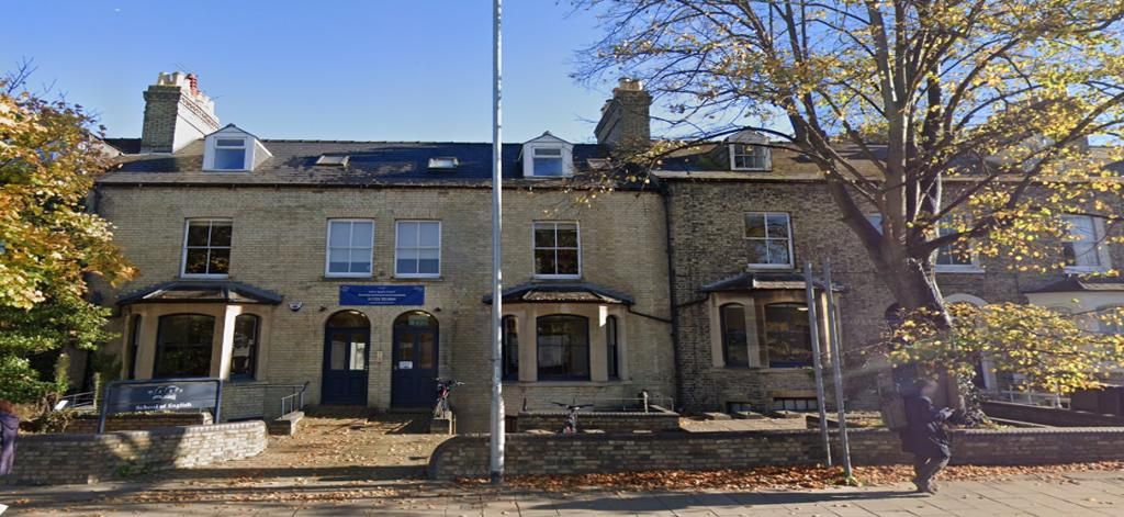 Property photo 1 of 8 Photo 8