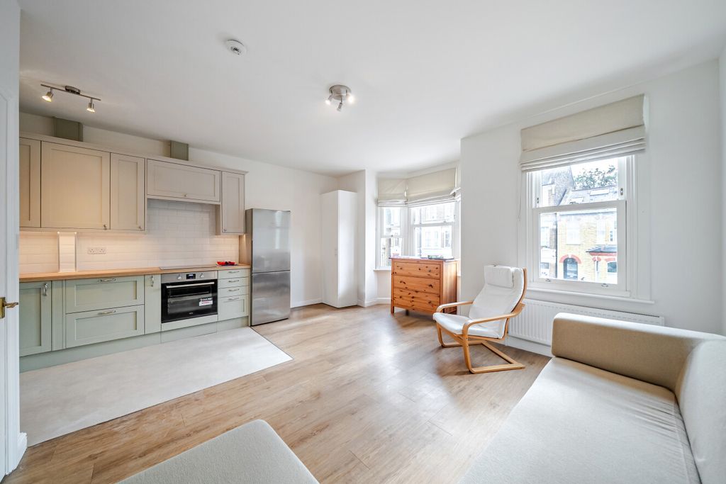 Property photo 1 of 9 1-6A8c39Fe382E4-1...