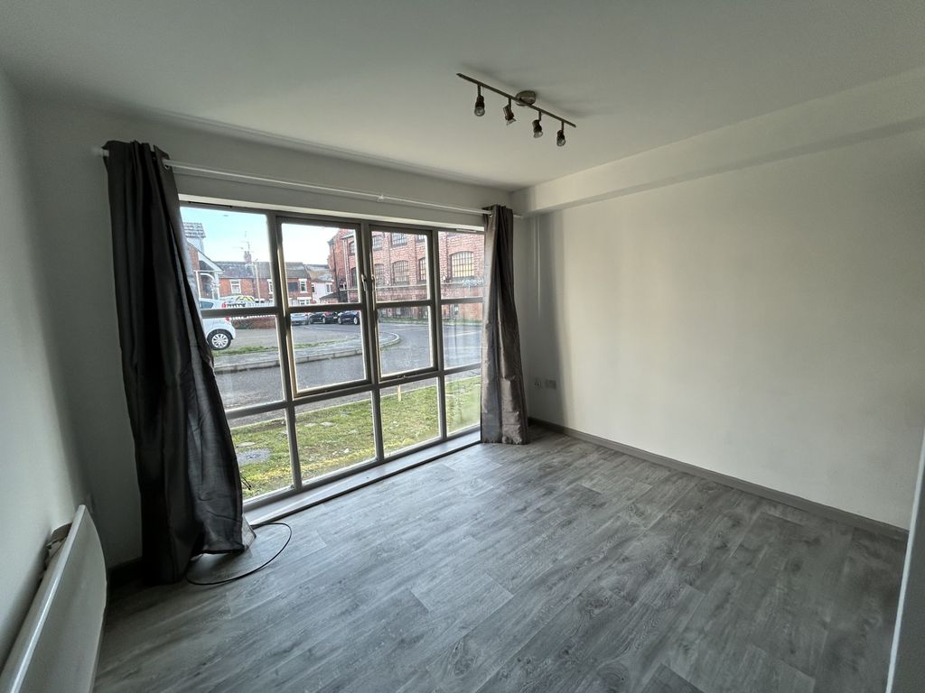 Property photo 3 of 4 Image