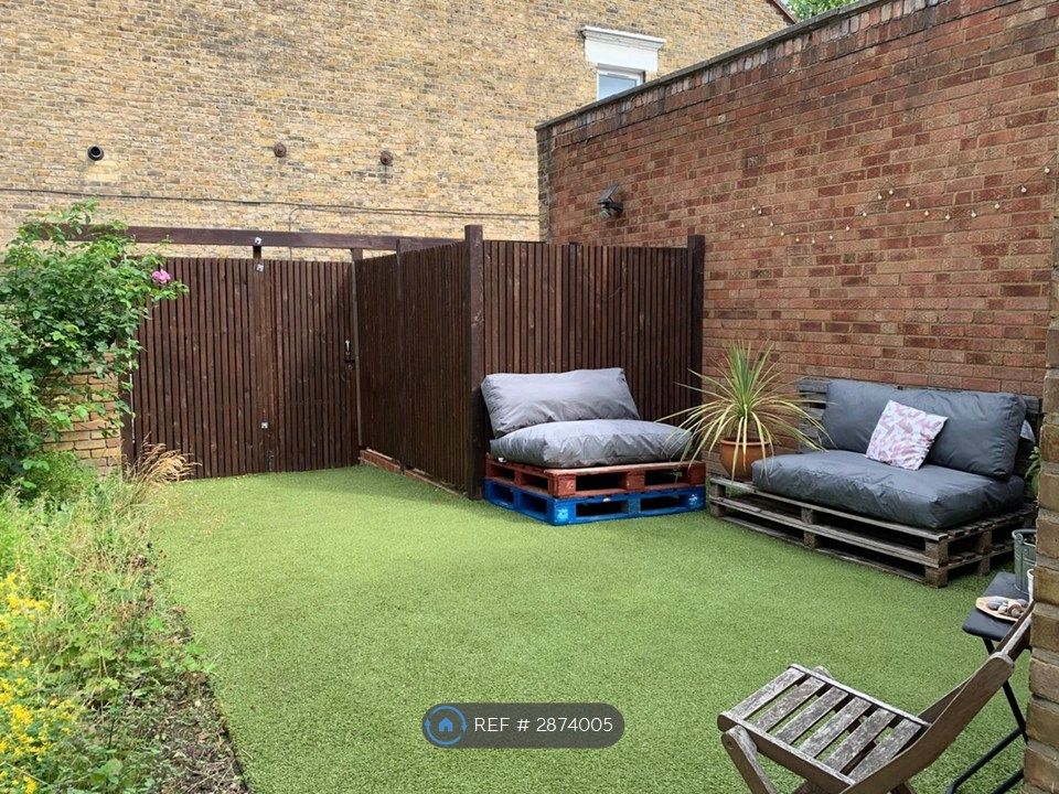 Property photo 2 of 8 Garden &amp; Back Gate