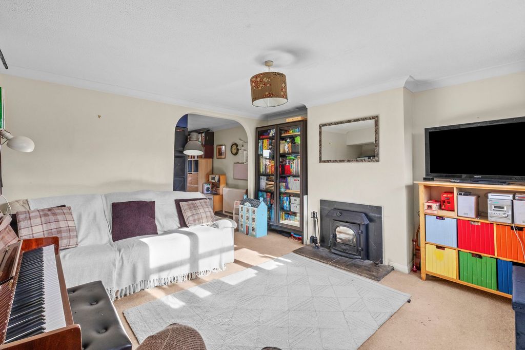 Property photo 2 of 16