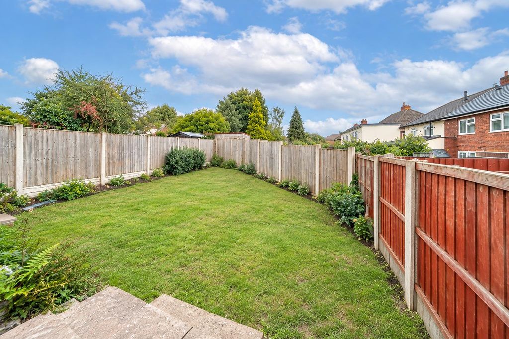Property photo 2 of 31 Garden 3.Png