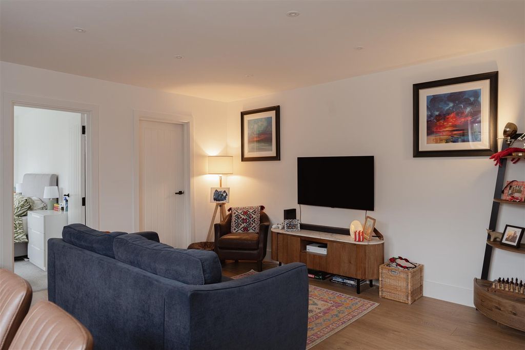 Property photo 1 of 12 3.Jpg