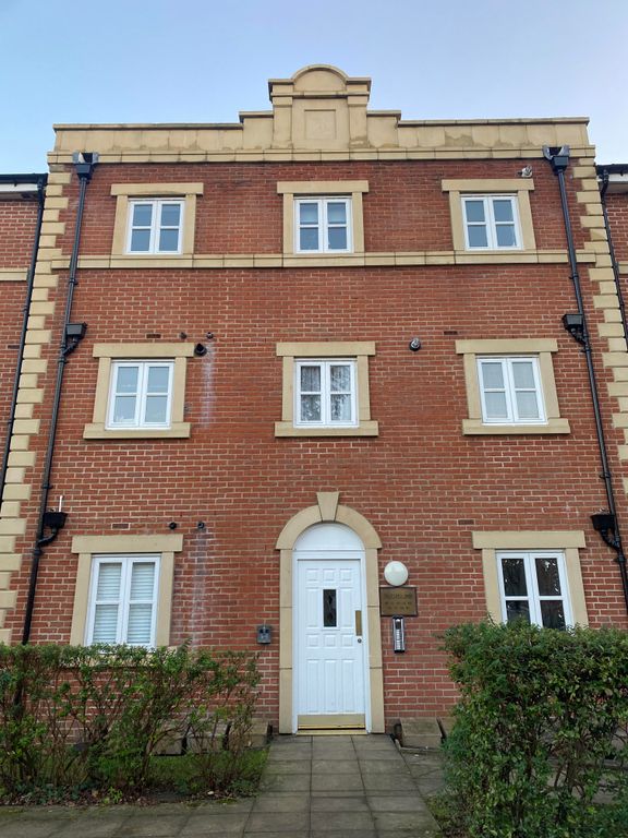 Property photo 2 of 19