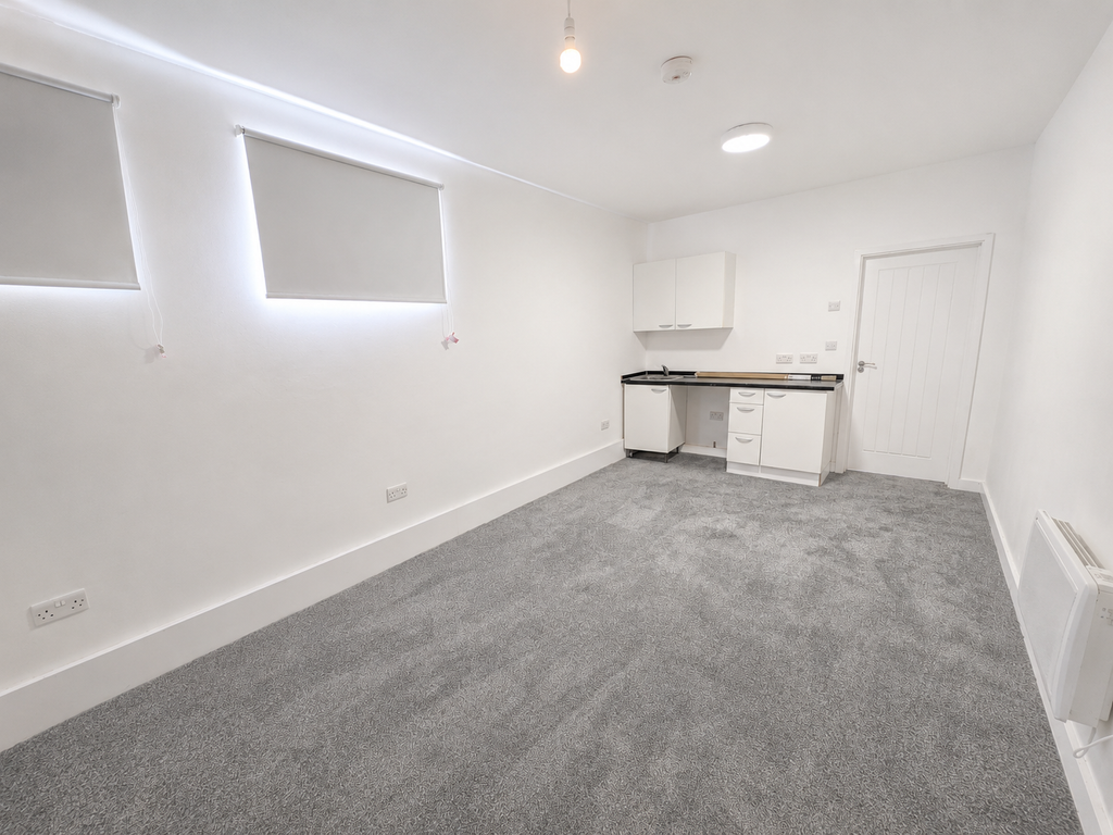 Property photo 1 of 2