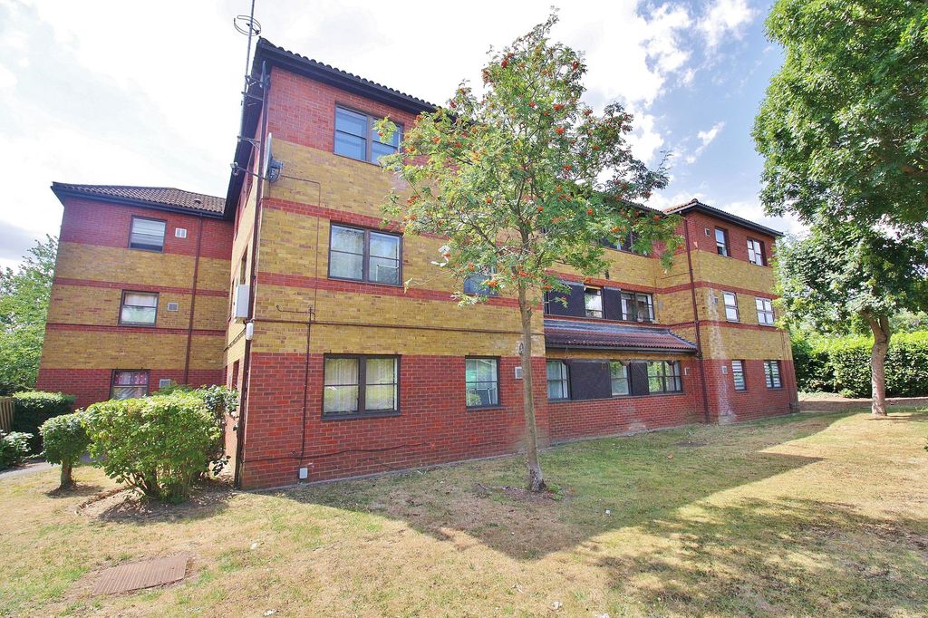 Property photo 1 of 6