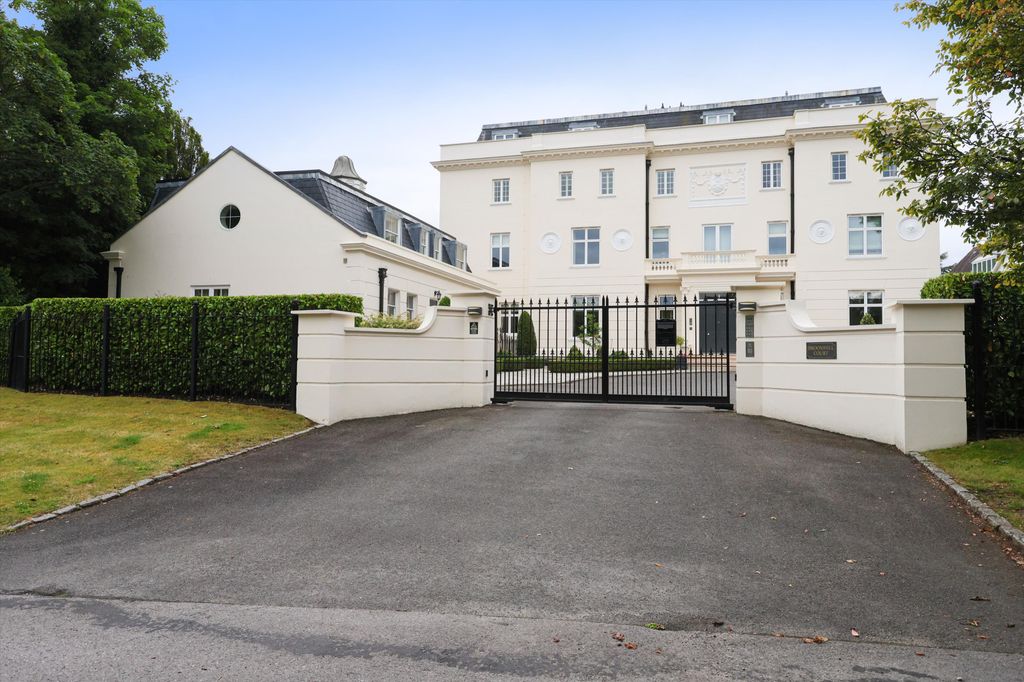 Property photo 2 of 15 Image