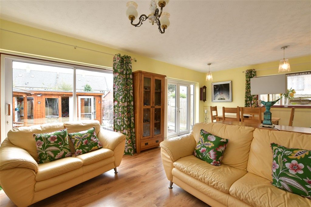 Property photo 3 of 26 Family/Dining Room