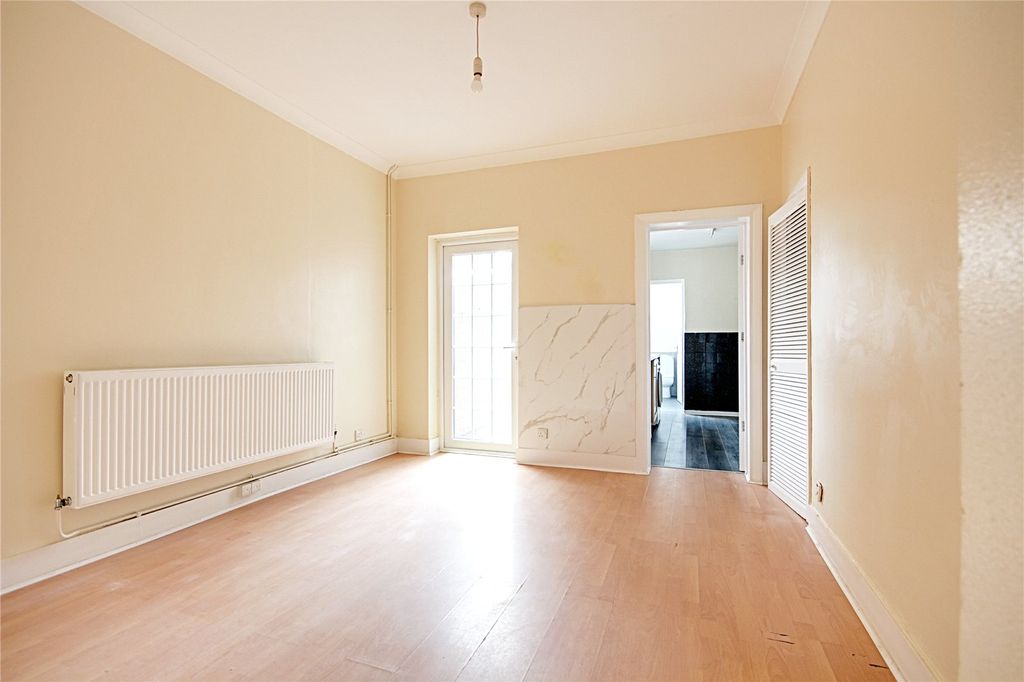 Property photo 1 of 10 Picture No. 06