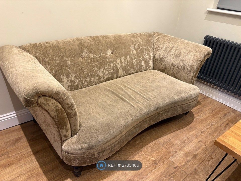 Property photo 3 of 35