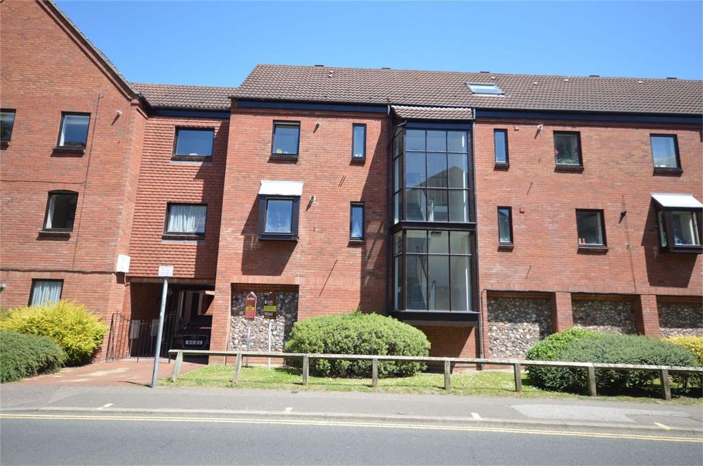 Property photo 1 of 7 Uo2Hceacmwtrmahiotggxhb376W.Jpg