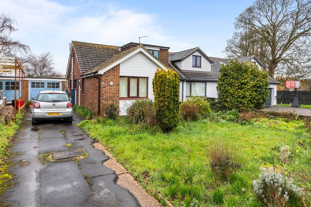 Property photo 2 of 19 4437312