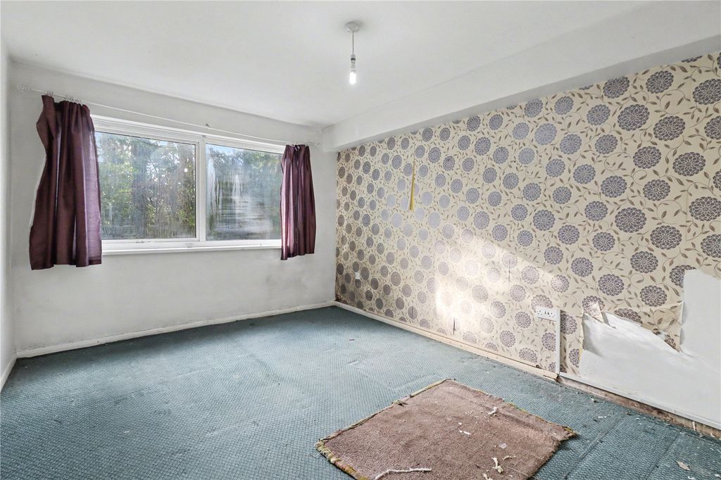 Property photo 2 of 7 Bedroom