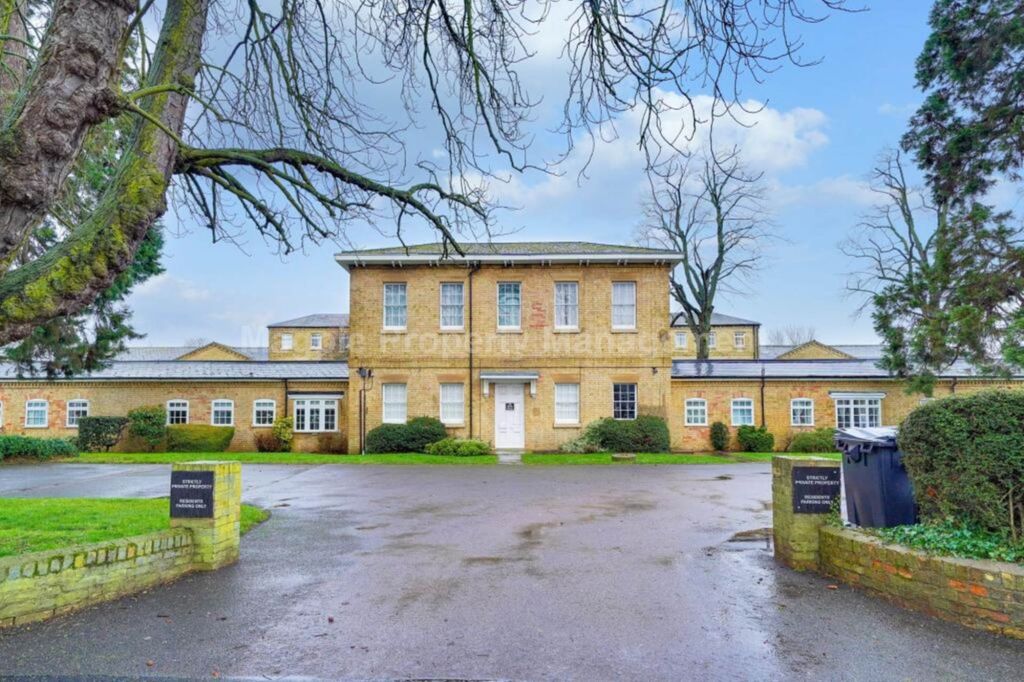 Property photo 1 of 1