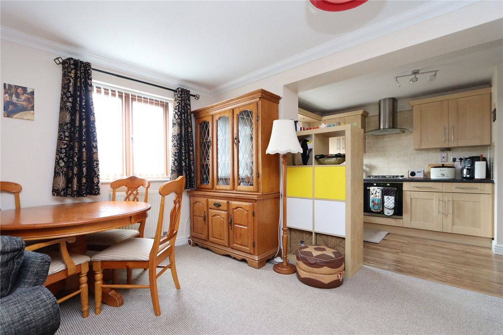 Property photo 3 of 12 Picture No. 12