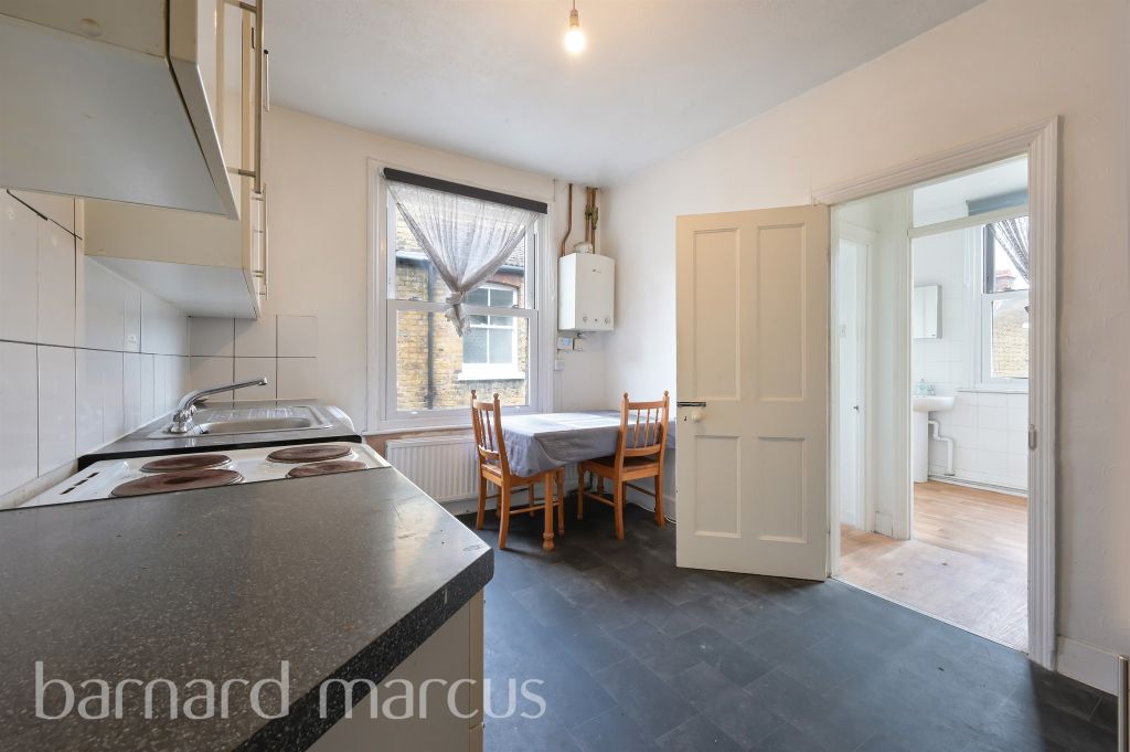 Property photo 3 of 12