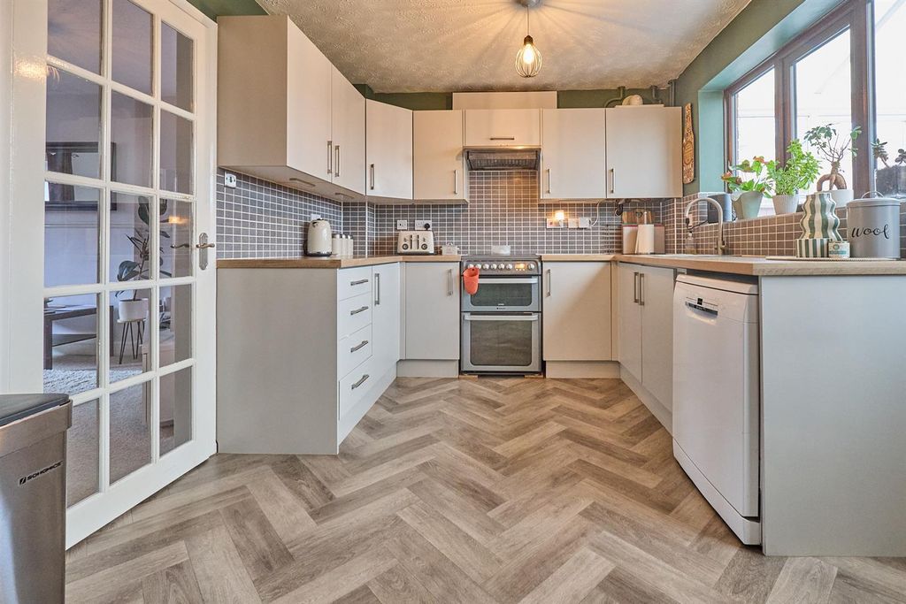 Property photo 3 of 11 Fitted Dining Kitchen To Rear