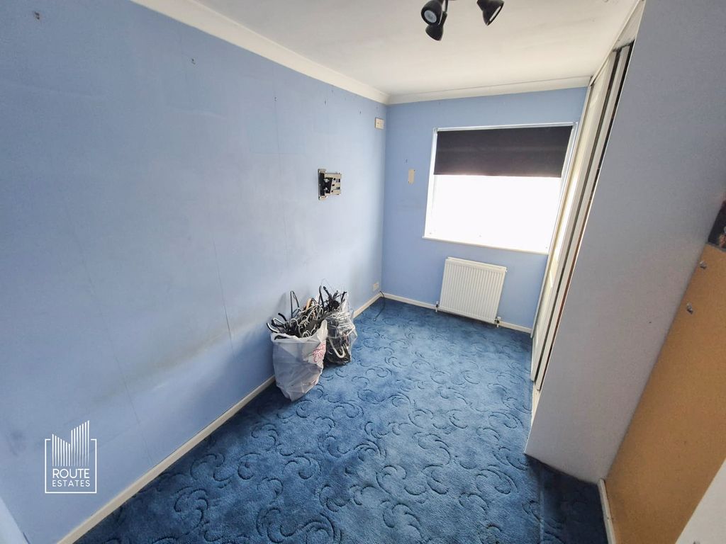 Property photo 3 of 17 Photo 4